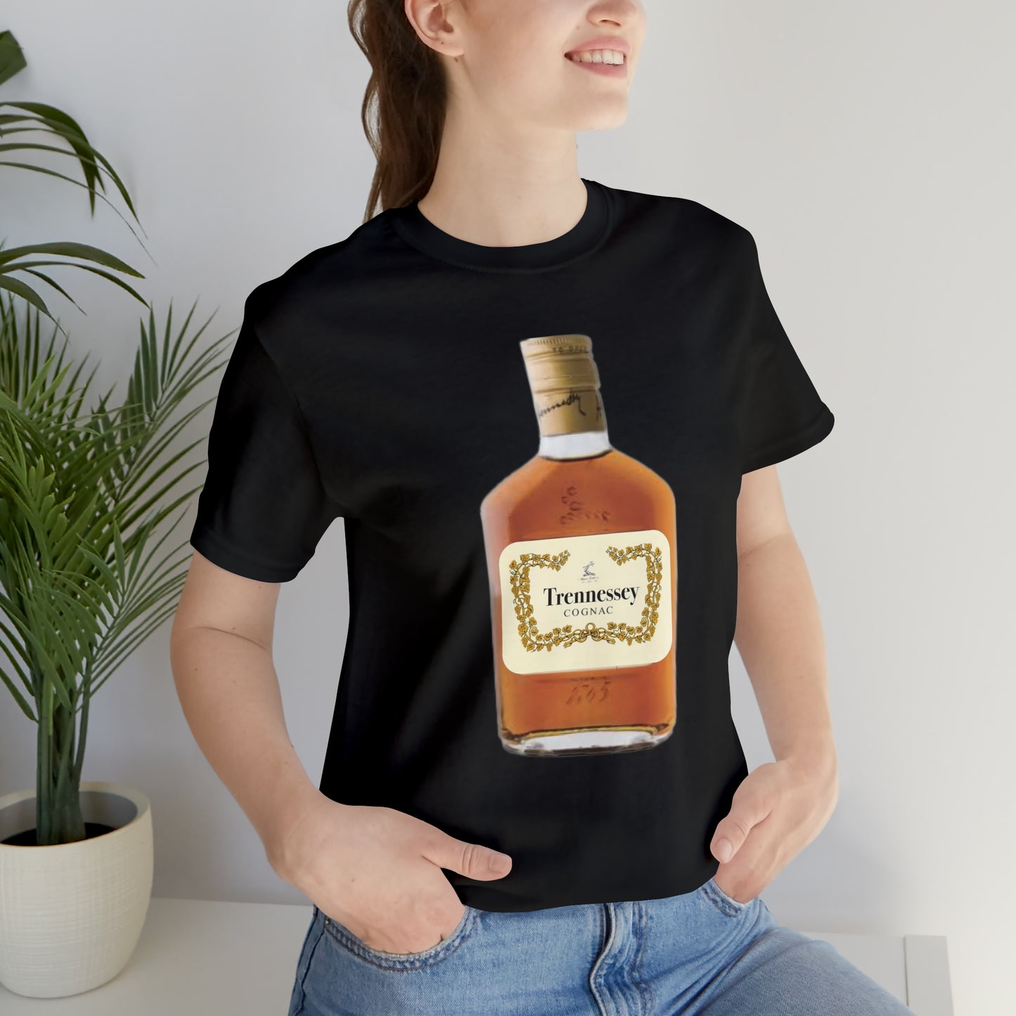 Trennesssy Bottle Unisex Jersey Short Sleeve Tee
